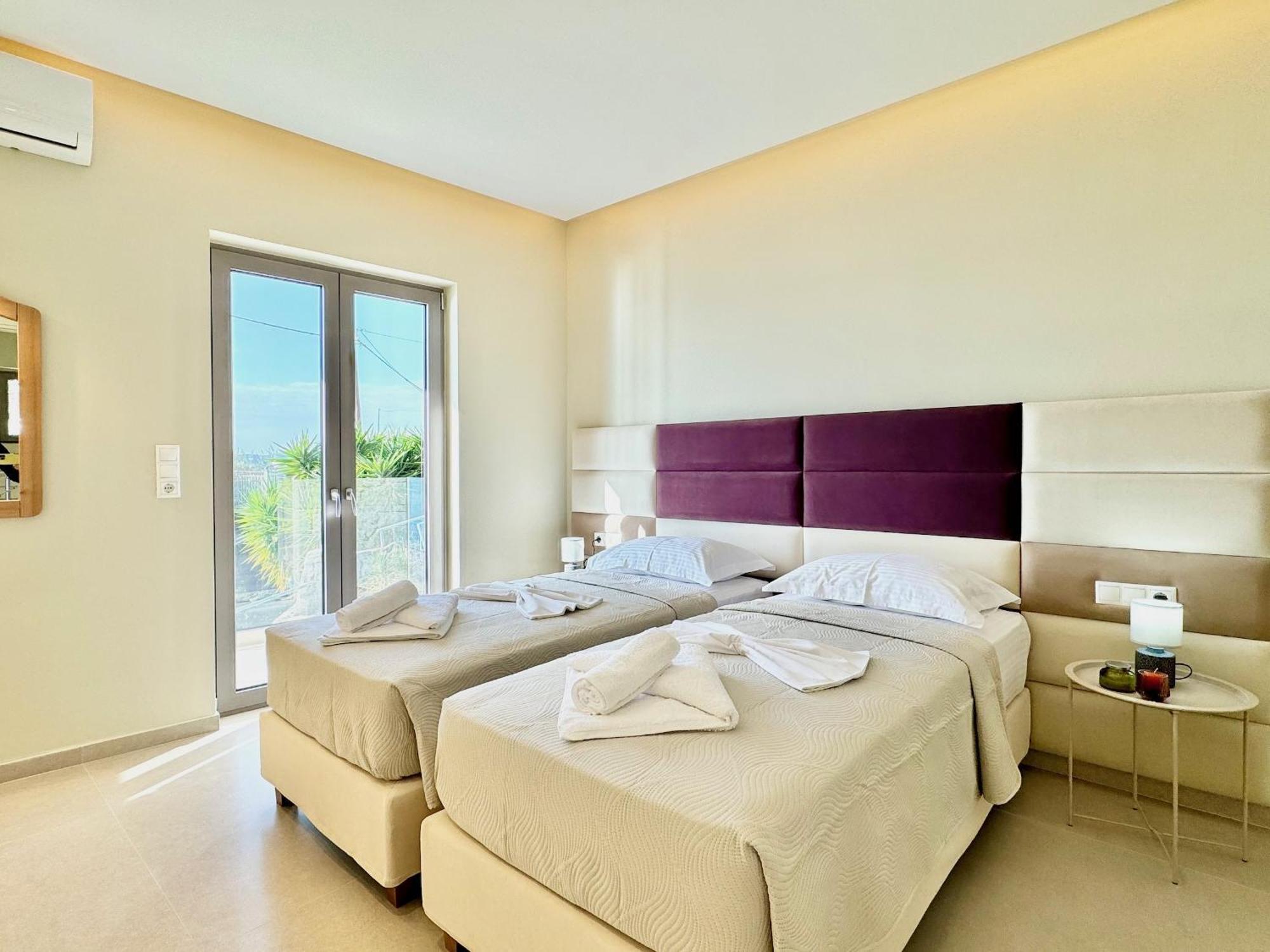 Villa Smile With Private Pool By Dadovillas *