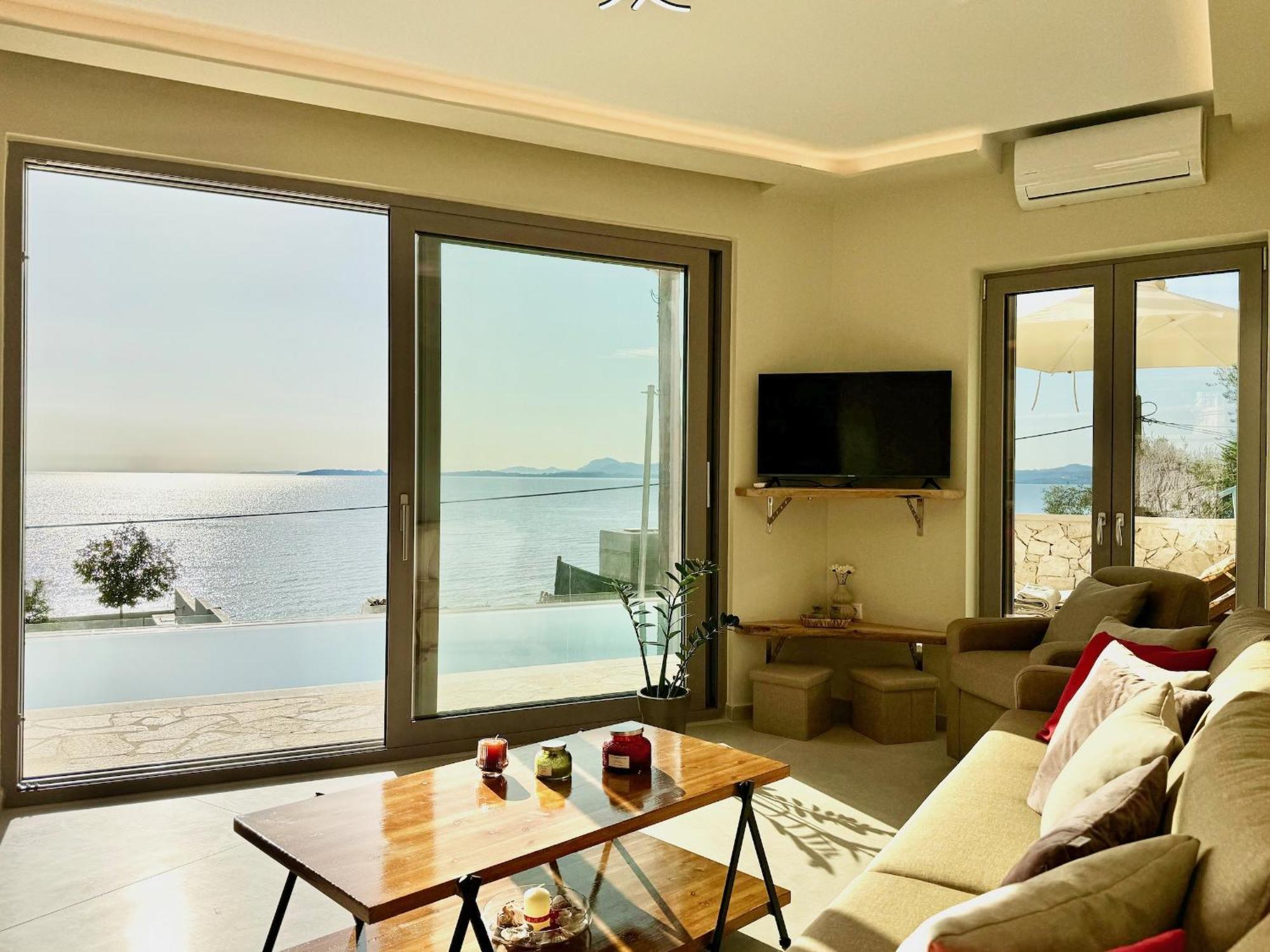 Smile With Private Pool By Dadovillas Villa Barbati